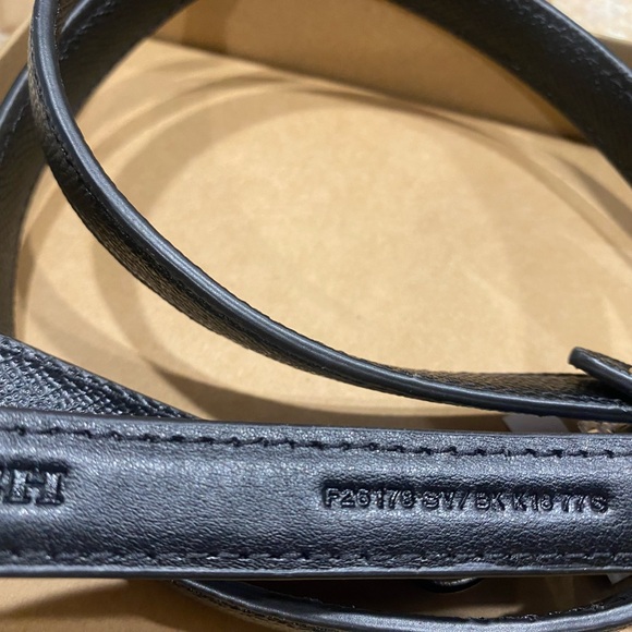 Coach Small Leather Pet Leash NIB - Picture 5 of 5